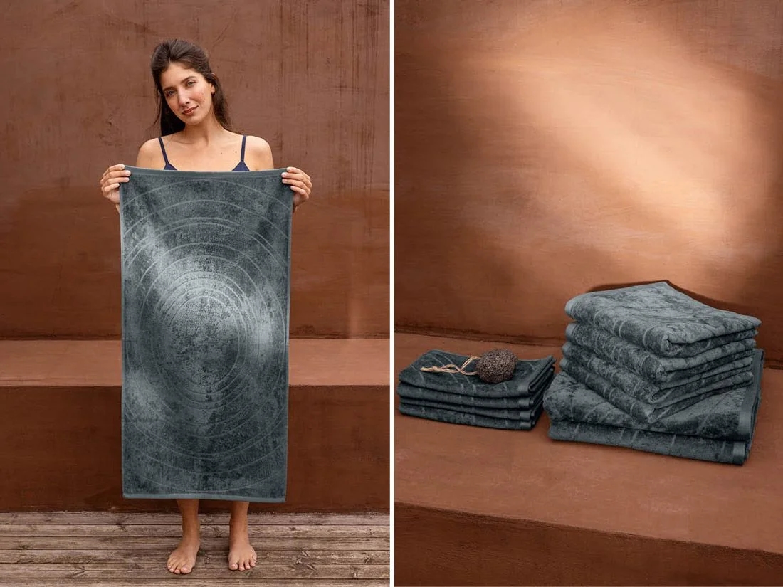 Handdoeken velours pebble blue 50x100